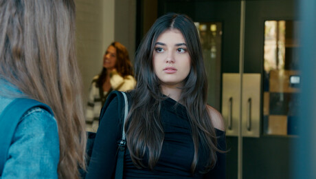 Brugklas | Jade koppelt haar moeder